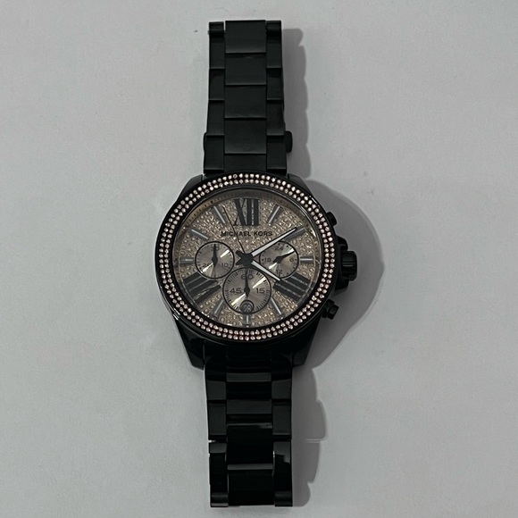 Black & Gold Michael Kors watch - Picture 5 of 5